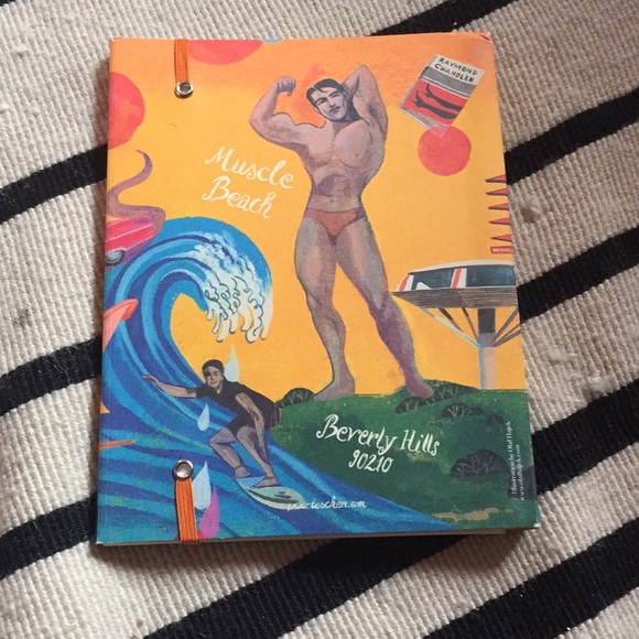 Notebook - Picture 2 of 4